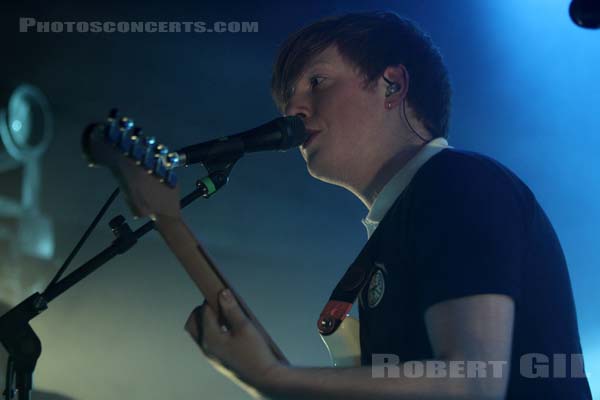 TWO DOOR CINEMA CLUB - 2010-02-24 - PARIS - Nouveau Casino - 